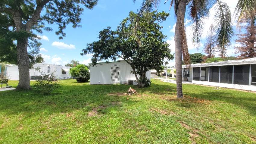 47 Rainbow Lane East a Dundee, FL Mobile or Manufactured Home for Sale